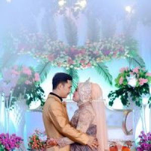 Intan Putri Dahlia profile icon