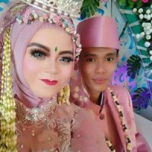 Putri Nur Hasanah profile icon