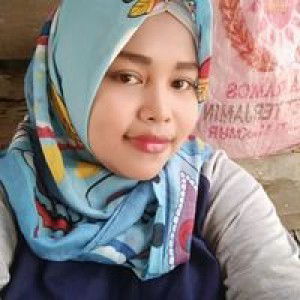 Devi Azura Wati profile icon