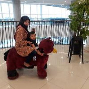 Ratna Sari profile icon