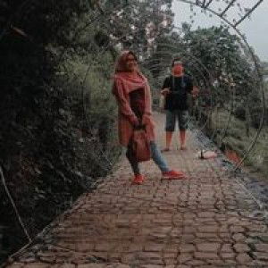 Lia Ratna profile icon