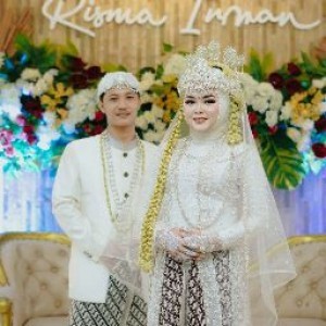 Rismawati (Pesek) profile icon