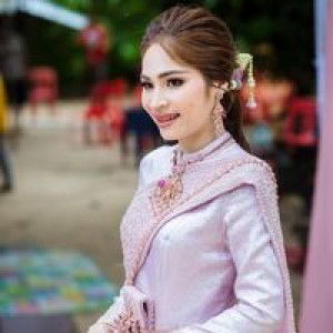 หมอกสีจาง กับน้ำค้างสีชมพู profile icon