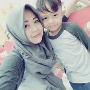 Yuliana Naufal profile icon