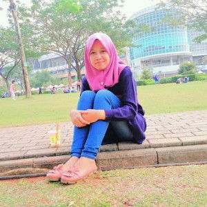 Imas Sari profile icon