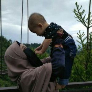 Ummu Munawaroh profile icon