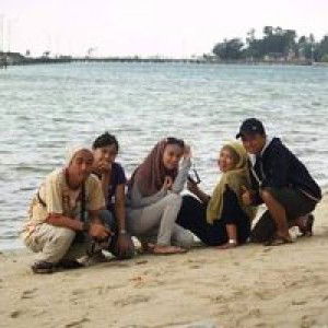 Lucky Septa Renita profile icon