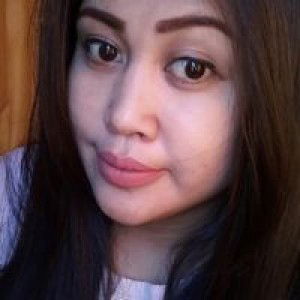 Rena Sugianti profile icon