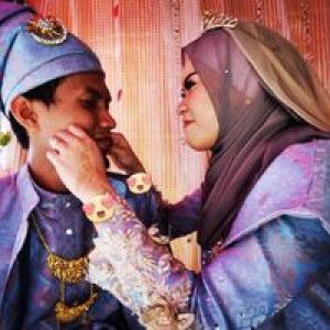 Cik Ana Latiff profile icon