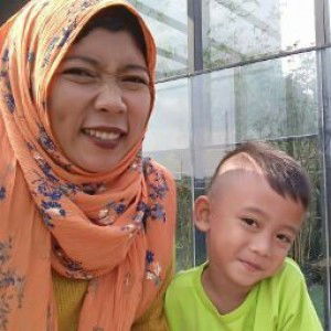 Efriana Fazri profile icon