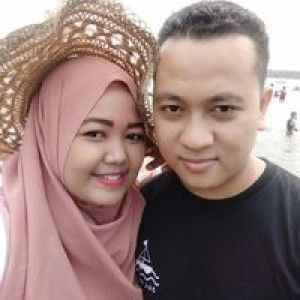 Momms Vania profile icon