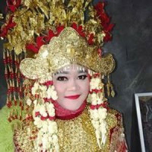 Eti Yuliani profile icon