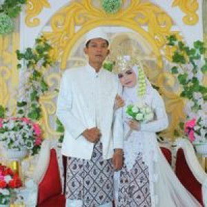 Vika Fajar Aprillianna profile icon