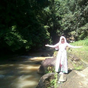 Yeni Kusmira profile icon