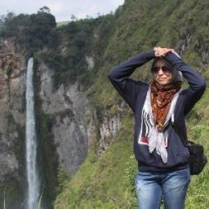 Yona Julia profile icon