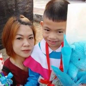 Arunee Chomchat profile icon