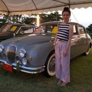 Rinyarat Iko profile icon