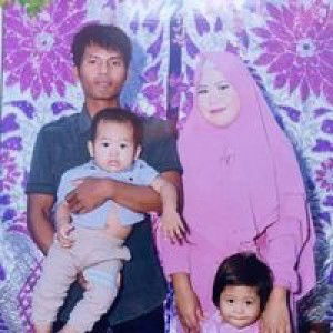 Nur Ariska Mahmuddin profile icon