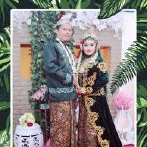 Astrie Bahtiar profile icon