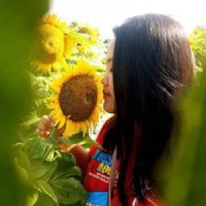 Nur Aini profile icon