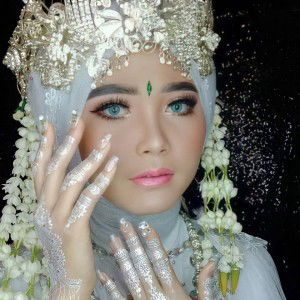 Anisa Riyanto profile icon