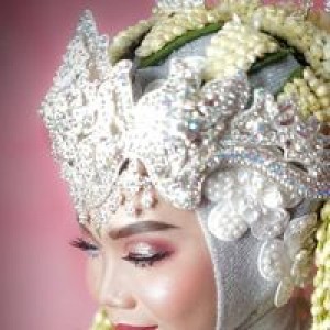 Sri Ayu Rahayu profile icon