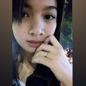 Indah M I S profile icon