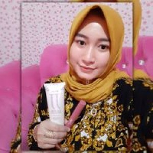 Dhefia Windra profile icon