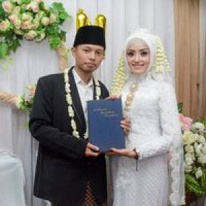 N Siti Sholihah profile icon