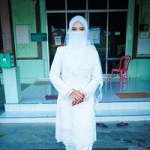 Farah Nadhirah profile icon