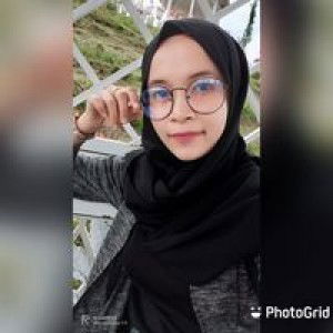 Putri Indah Sari profile icon