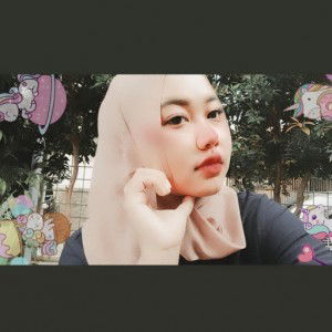 Riyanti Nurcahaya profile icon