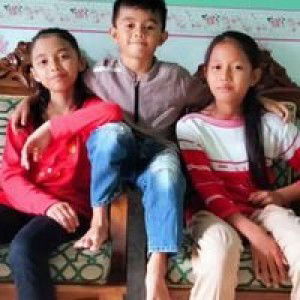 Khaliza Sabrina Zaky profile icon