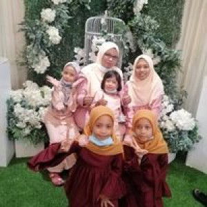 Mazni Binti Omar profile icon