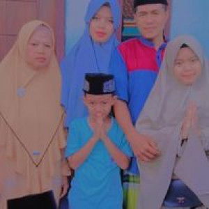 Momy Fakih Salma profile icon