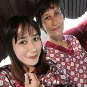 Arjane Floresca profile icon