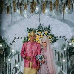 Titin Sumarni profile icon