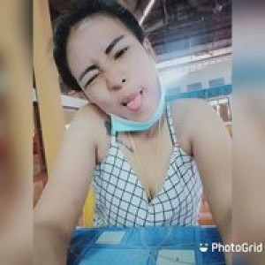 ก้อ'แอม งัยละ profile icon