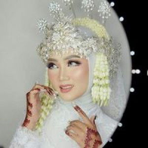 Risma Wati profile icon