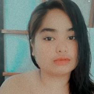 Nikki Mae Cababao profile icon