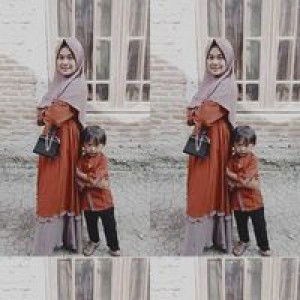 Nur Laelah Sari profile icon