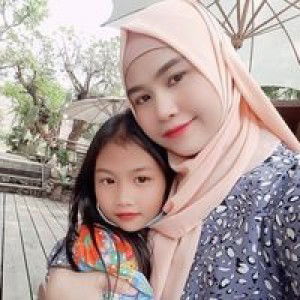 Tasneem Huanraruk profile icon