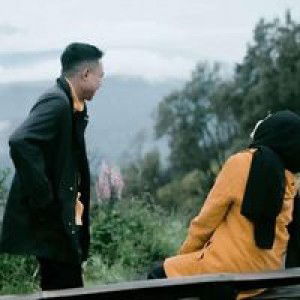 Titis Apr profile icon