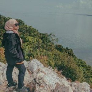 Afrina Rostam profile icon