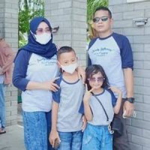 RahmaWati Anton profile icon