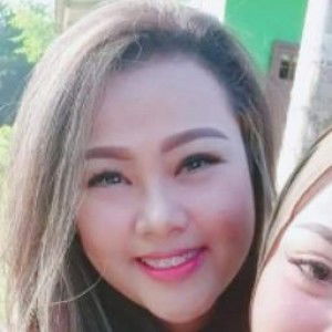 erina putri novianti profile icon