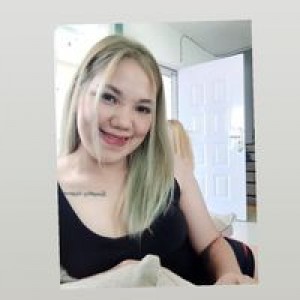 Chelle Diaz profile icon