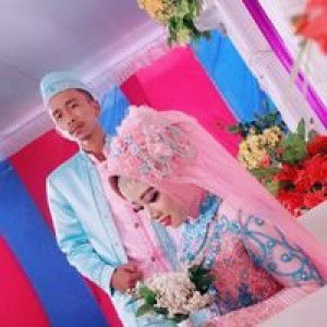 Ayu Fii profile icon