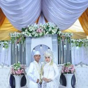 Dita Apriliyanti profile icon