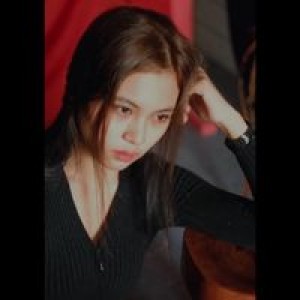 Ayu Agustin profile icon